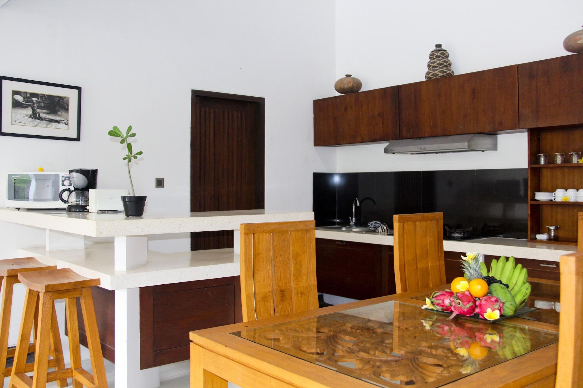 Delu Villas & Suite Kerobokan Exterior foto